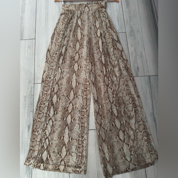 JLuxLabel Women’s Pants Animal Print- Size small wide leg Sheer ☀️ - Picture 1 of 8